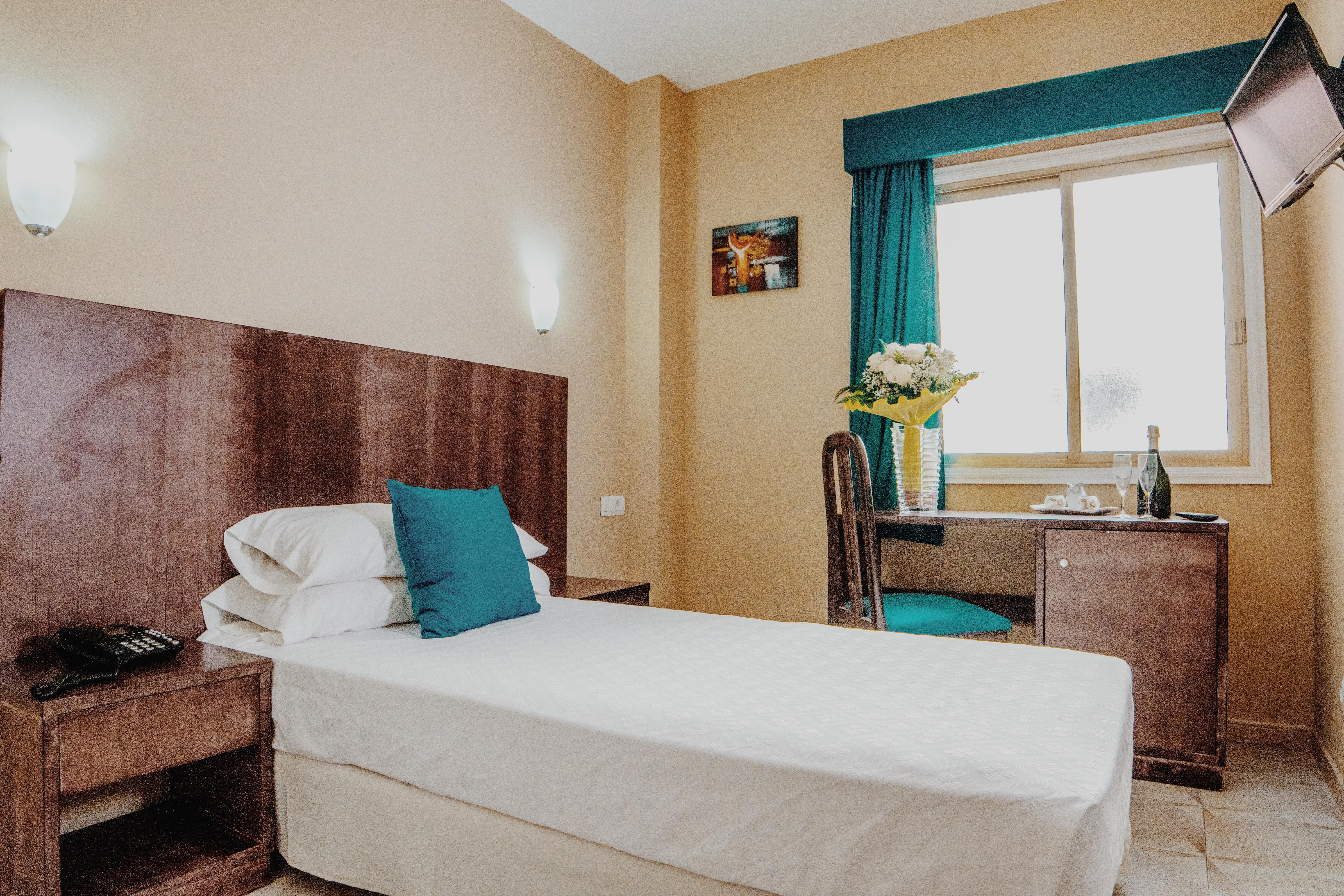 Hotel Aeropuerto Sur 산이시드로 외부 사진